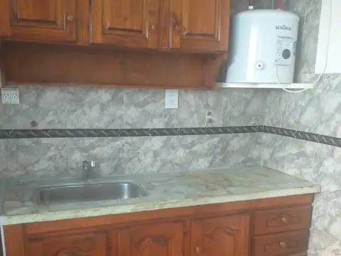 SE ALQUILA PH 2AMB AL FONDO CON PATIO, PARRILLA, LAVADERO CERRADO EN BOULOGNE