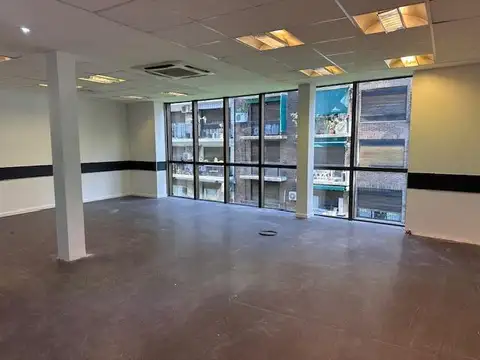 Oficina 3 ambientes con 3 baños
