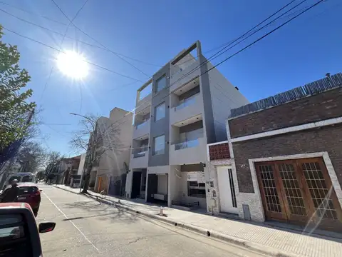 SEMIPISOS 2 AMBIENTES