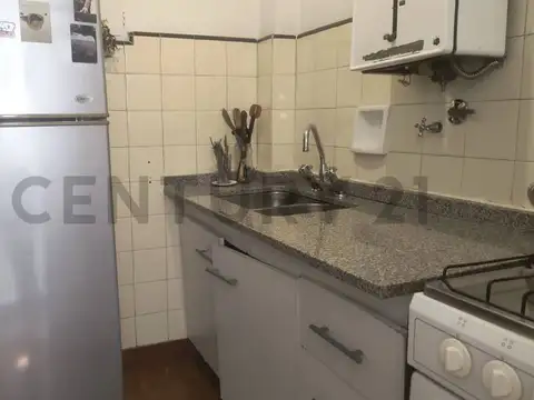 Paraguay 5400, Piso 5