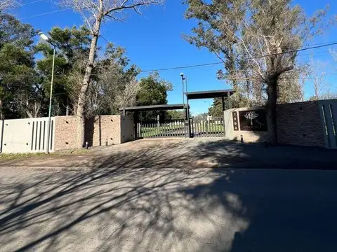 Lote en Barrio "LOS CIRUELOS" Villa Elisa
