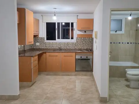 HERMOSO Y AMPLIO MONOAMBIENTE CON BALCÓN EN SAN MIGUEL