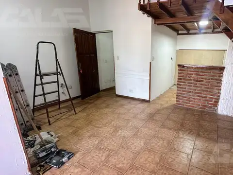 Depto Tipo Casa en Alquiler de 3 ambientes
