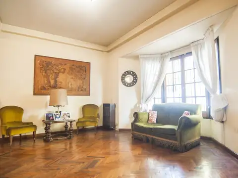 Casa en Venta en Coghlan, USD 460.000