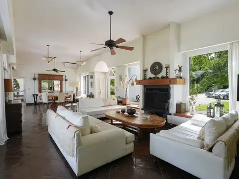 Casa en Venta en Campos De Roca, USD 620.000