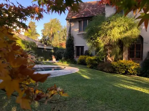 CASA 7 AMB.,ACASSUSO-BARRIO AGUIRE, GRAN PARQUE