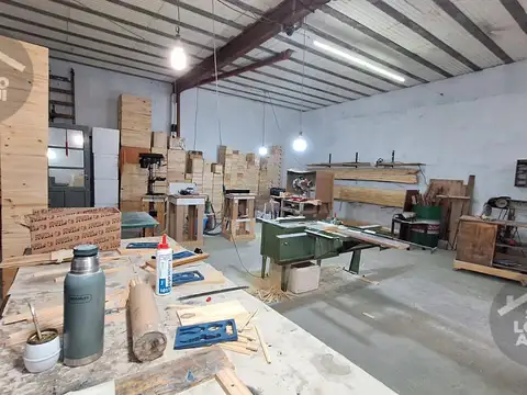 Local en  VILLA BALLESTER