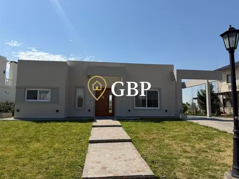 Casa Venta En Barrio Santa Ines con Fondo a pulmon verde