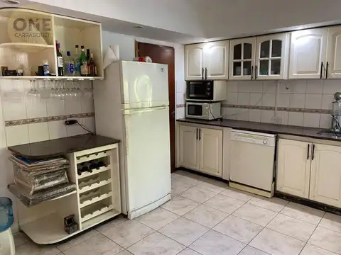 Casa 5 ambientes con 3 baños