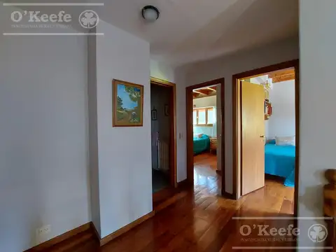 Casa 4 ambientes en venta en Campichuelo, Bariloche. Lote apto desarrollo