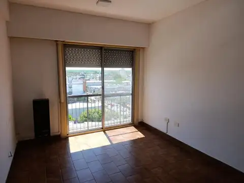 Departamento en Alquiler en Campana, $ 710.000