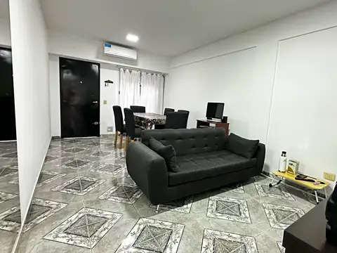 Depto Tipo Casa en Venta con 1 cocheras
