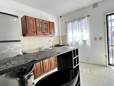 VENTA DUPLEX 2, 1/2 AMB CON COCHERA EN VILLA LUZURIAGA