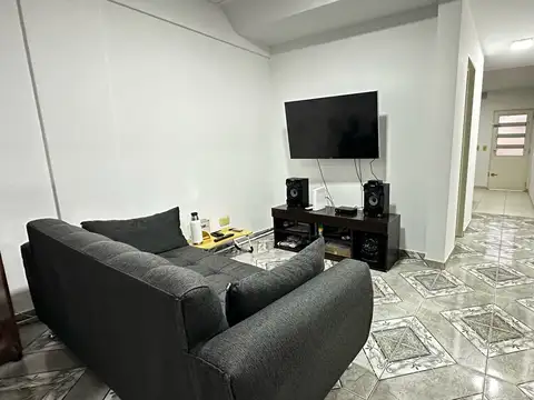 Depto Tipo Casa en Venta con 1 cocheras