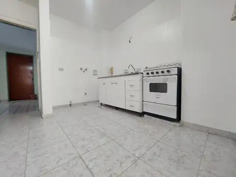 Departamento en Alquiler en Republica De La Sexta, $ 335.000