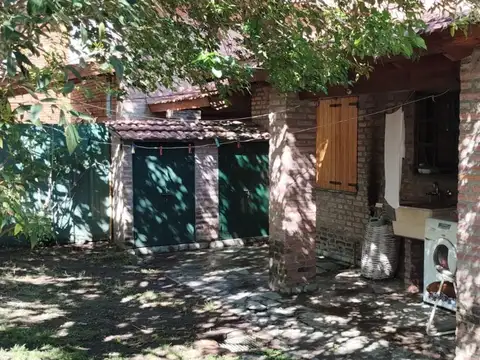 Casa en Venta con 1 cochera