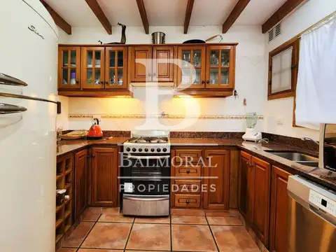 Casa - Venta - Argentina, Pinamar - Banes de Troya  3760