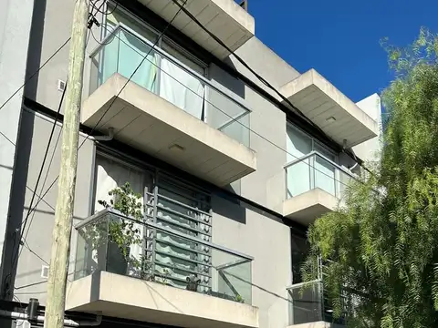 Depto. 2 Ambientes Planta Baja - Vivienda/ Apto ProfesionalDepartamento en venta en Temperley
