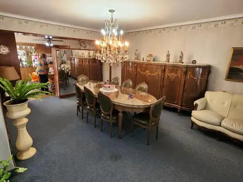 Casa 4 ambientes con 4 baños