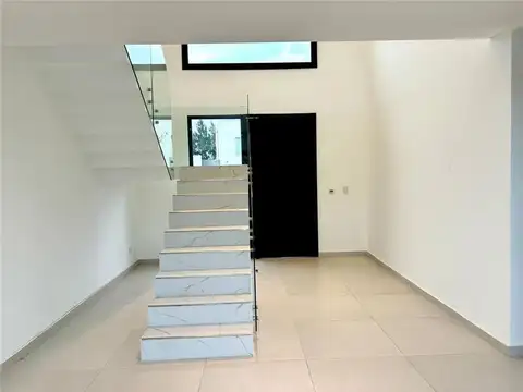 Casa en Venta en Ezeiza, USD 385.000