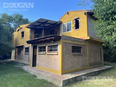 Casa 8 ambientes con 1 baño
