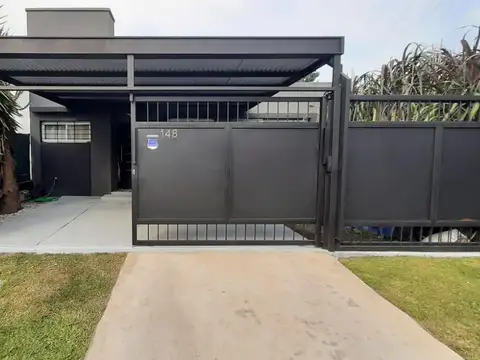 Casa 4 ambientes con 1 baño