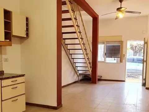 OPORTUNIDAD DUPLEX 3 AMBIENTES EN CASEROS