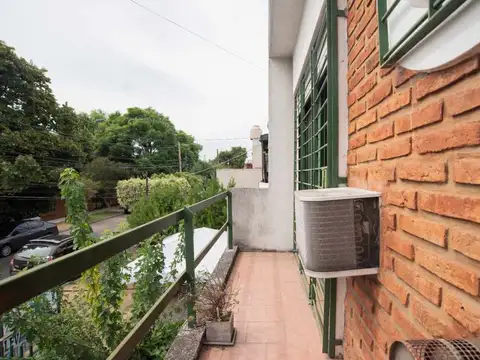 Depto Tipo Casa en Venta con 1 cocheras