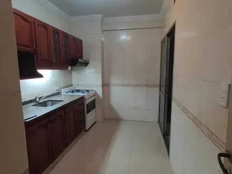Departamento 4 ambientes con 2 baños