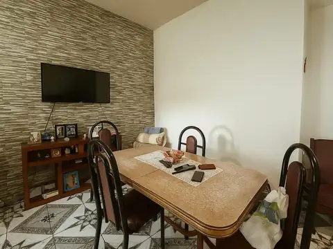 DEPARTAMENTO TIPO CASA 3 AMBIENTES EN VENTA EN WILDE CENTRO