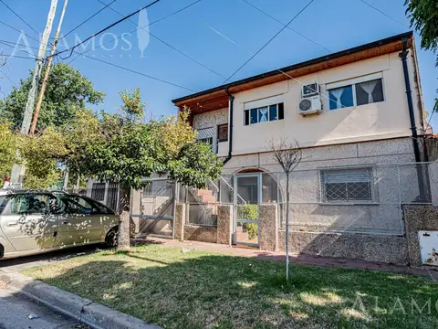 VENTA CASA 5 DORMITORIOS  HAEDO NORTE OPORTUNIDAD MULTIFAMILIAR INVERSOR