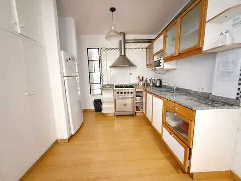 Departamento 4 ambientes con 2 baños