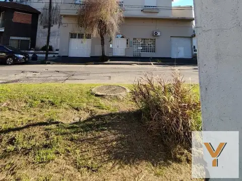 Del Himno e/ Alberto Vignes y Avenida Rivadavia