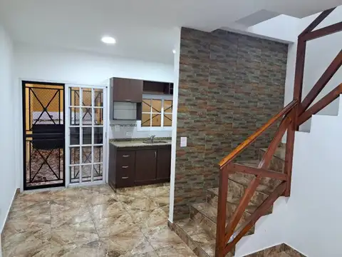 Departamento en Alquiler con 1 cocheras