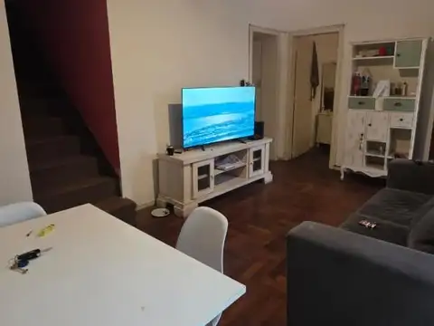 CASA EN EXCELENTE ZONA DE MONTE GRANDE CON FONDO 