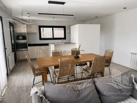 Casa en Alquiler de 3 dormitorios