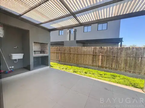 Casa en Venta en Manzanares, USD 128.000