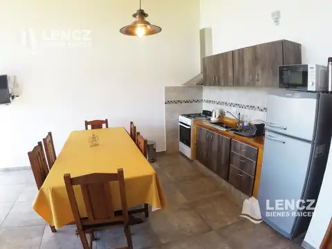 Casa en Alquiler con 1 cochera