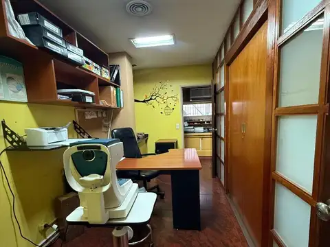 Local en Venta en Moron Sur, USD 480.000