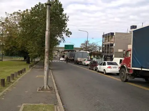 Galpon en Alquiler en Parque Avellaneda, USD 4.500