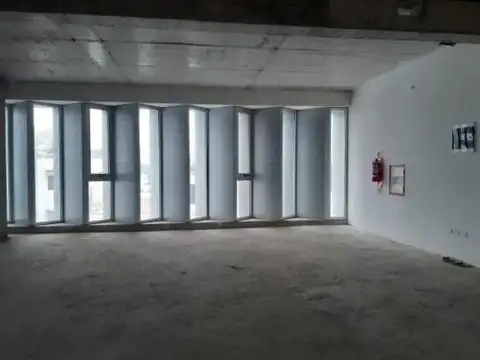Oficina en Venta con 2 cocheras