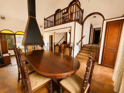 Casa en Venta con 1 cochera