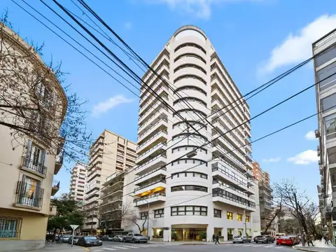 Venta Departamento 5 ambientes con Dependencia   2 cocheras   Baulera  en Belgrano