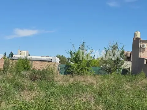 Terreno en Venta en General Fernandez Oro, USD 25.000