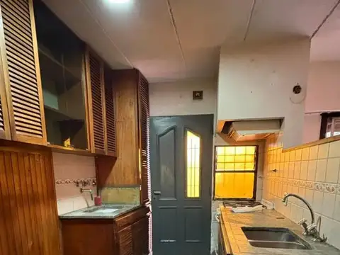 Depto Tipo Casa 4 ambientes con 2 baños