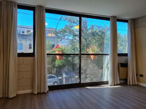 VENTA PH DUPLEX COCHERA PATIO PARRILLA COGHLAN