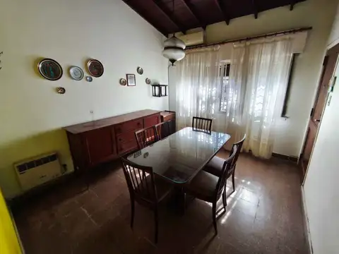 Venta Casa Tesei 3 Amb Jardin Excelente Ubicación