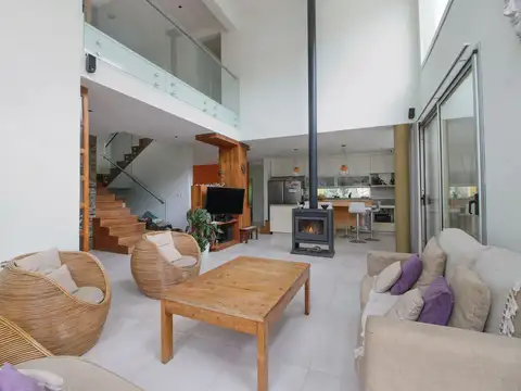 Casa 7 Ambientes Venta Villa Adriana