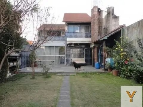 Casa en venta - 3 Dormitorios 2 Baños - Cochera - 400Mts2 - Wilde, Avellaneda