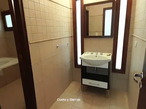 Casa en Alquiler Temporal de 4 dormitorios